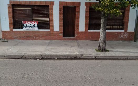 Jasale vende casa céntrica