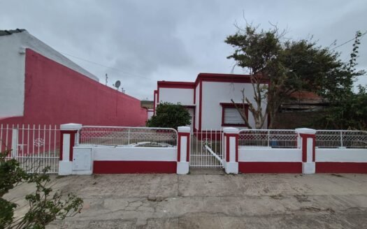 Casa 2 dorm APTO BANCO